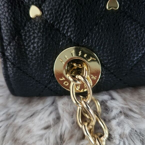 Betsey Johnson Quilted Gold Heart‎ and Chain Black Faux Leather Shoulder Bag - Picture 7 of 15